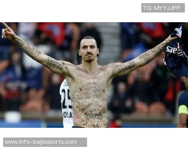 足球运动员身上的纹身故事与背后的意义探讨